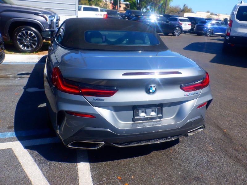 BMW 8-Series  2023