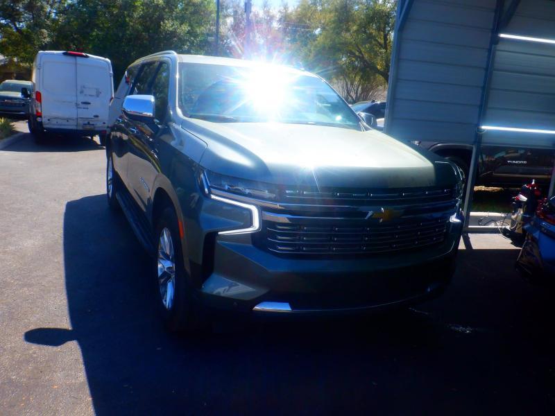 Chevrolet Suburban  2023