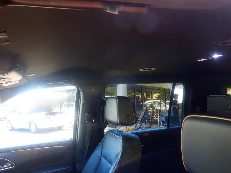 Chevrolet Suburban  2023