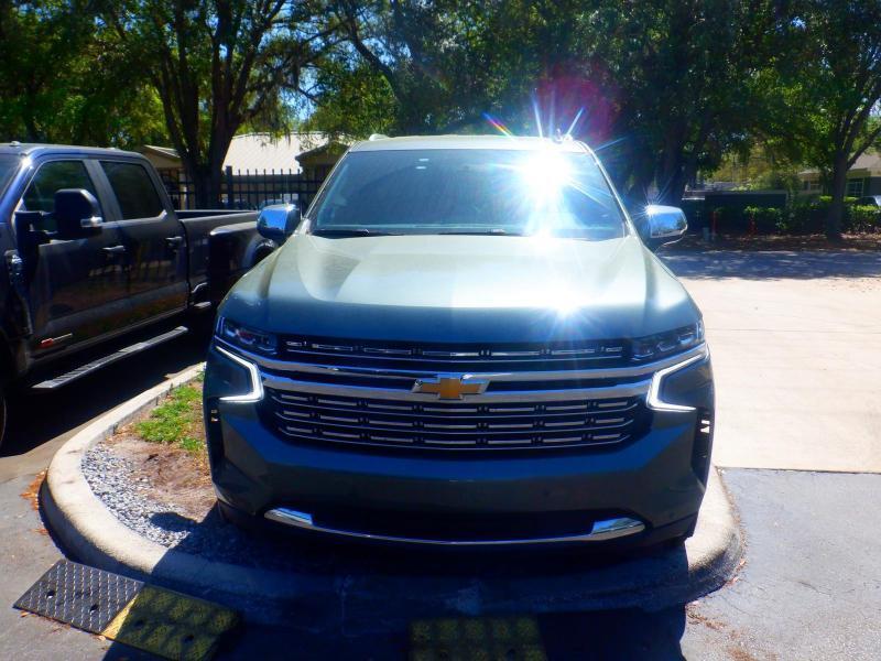 Chevrolet Suburban  2023