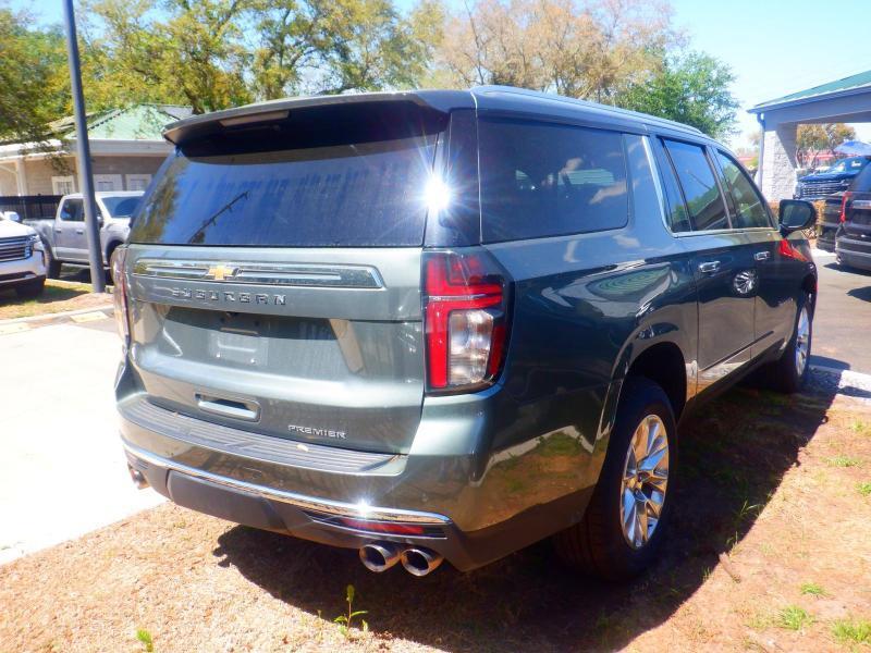 Chevrolet Suburban  2023