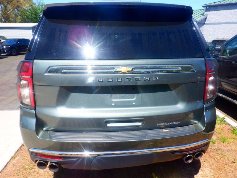 Chevrolet Suburban  2023