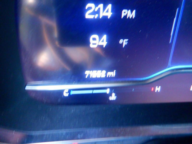 Chevrolet Suburban  2023