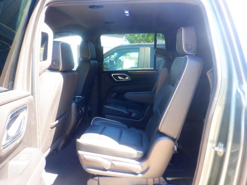 Chevrolet Suburban  2023