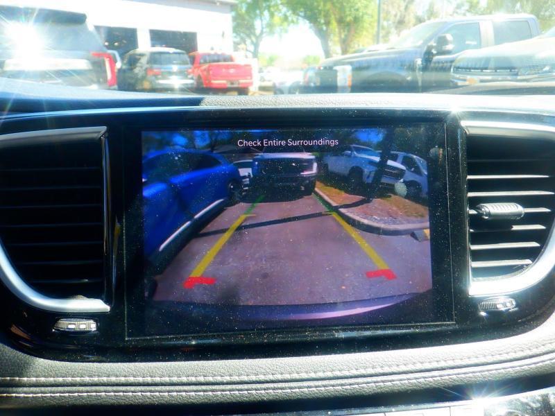 Chrysler Pacifica  2023