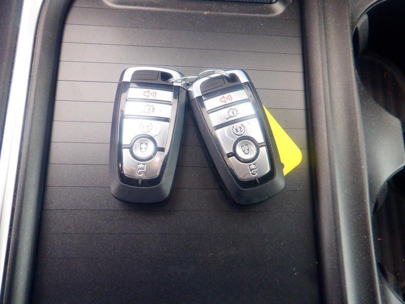 Ford Expedition MAX Platinum 2025