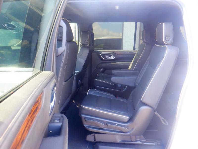 Chevrolet Suburban  2023