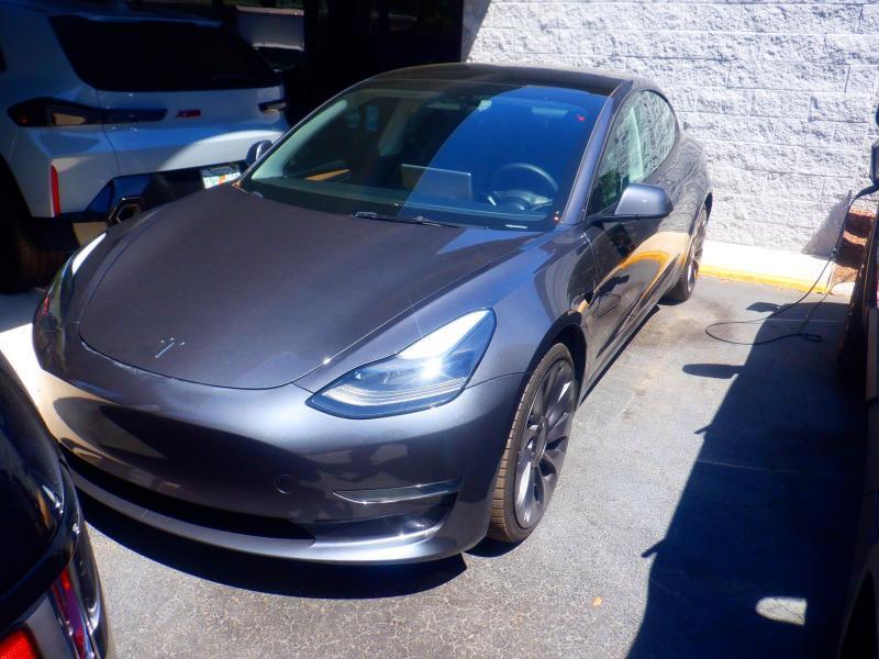 Tesla Model 3  2023