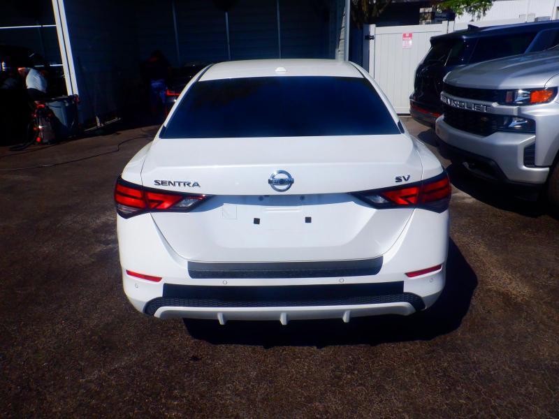 Nissan Sentra SV 2023