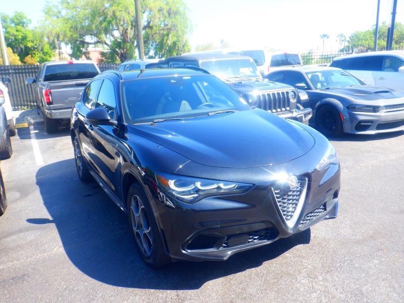 Alfa Romeo Stelvio  2024