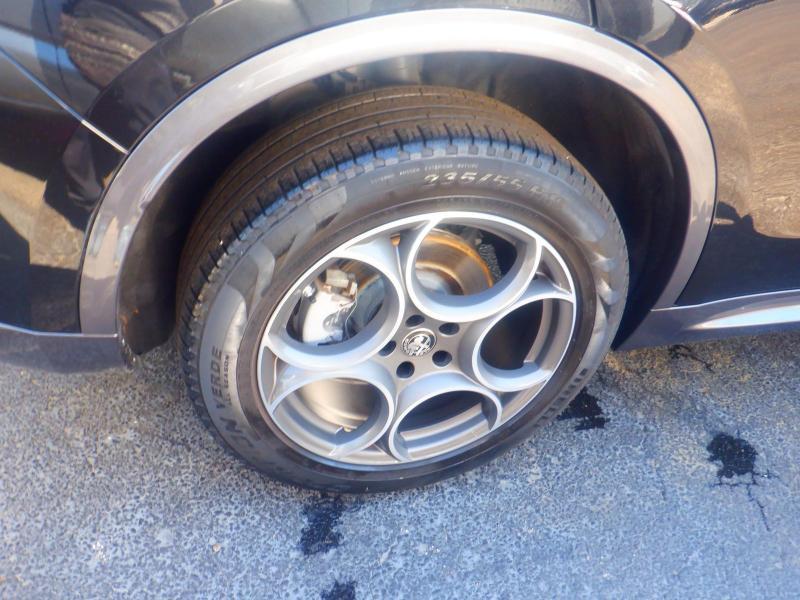 Alfa Romeo Stelvio  2024