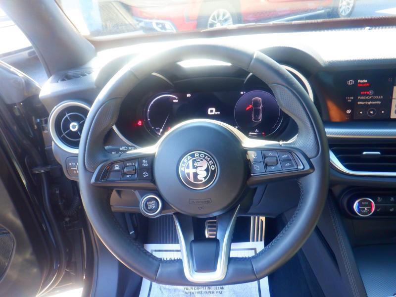 Alfa Romeo Stelvio  2024