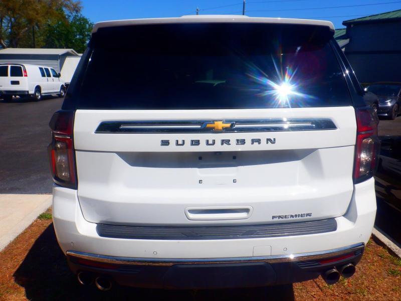 Chevrolet Suburban  2023