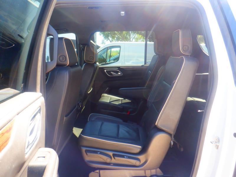 Chevrolet Suburban  2023