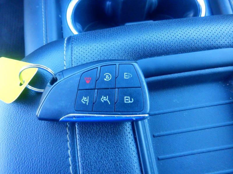 Chevrolet Suburban  2023