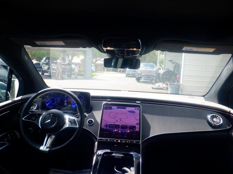 Mercedes-Benz EQE  2024