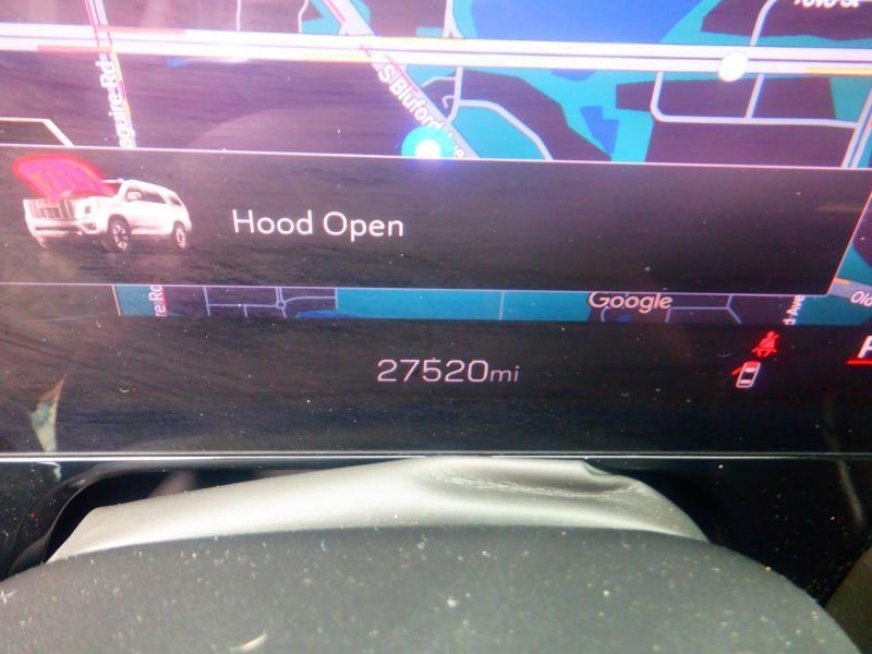 GMC Yukon XL Denali 2025