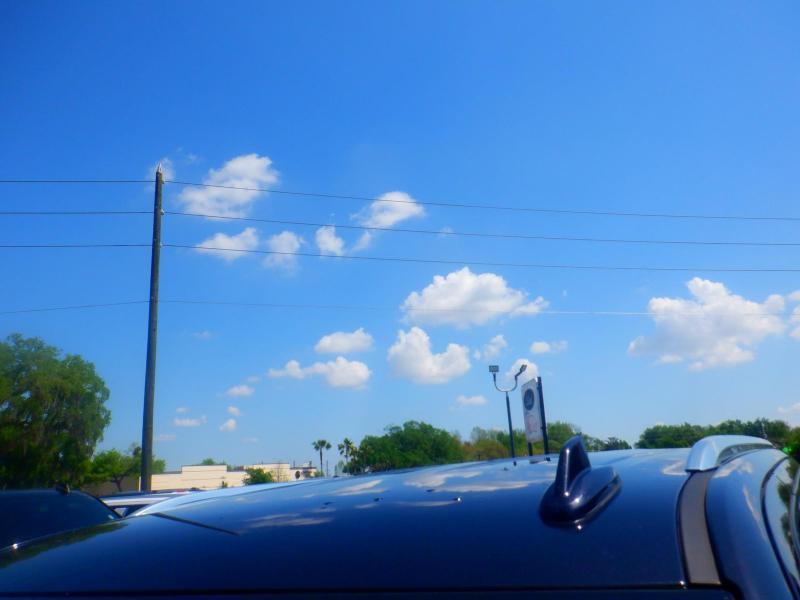 Chevrolet Suburban  2023