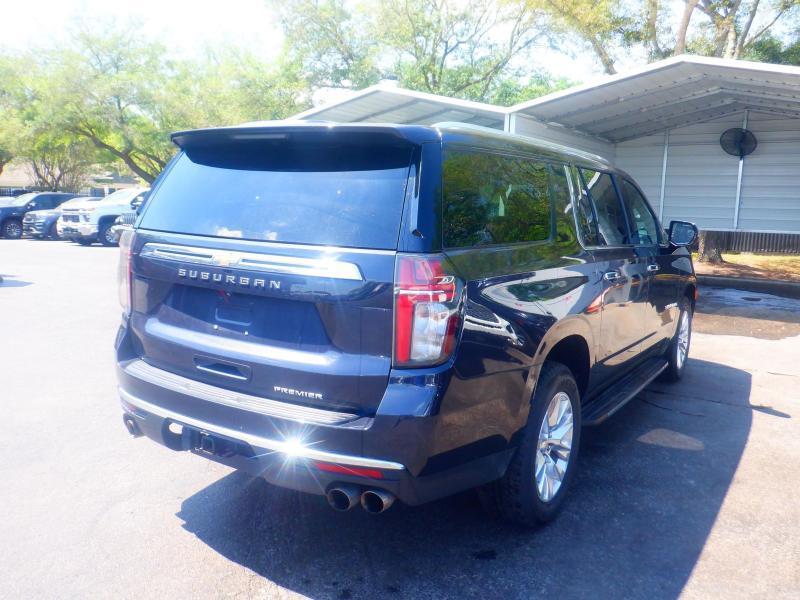 Chevrolet Suburban  2023