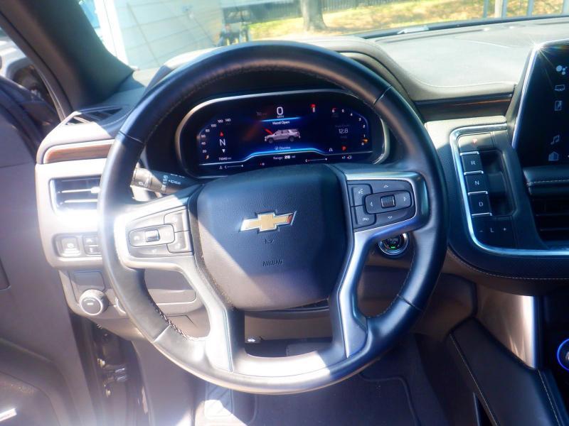 Chevrolet Suburban  2023