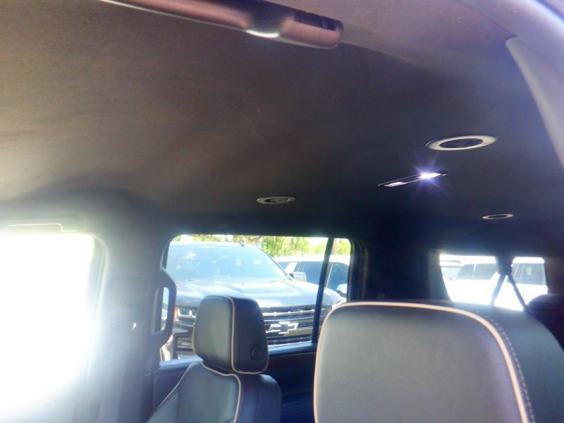 Chevrolet Suburban  2023