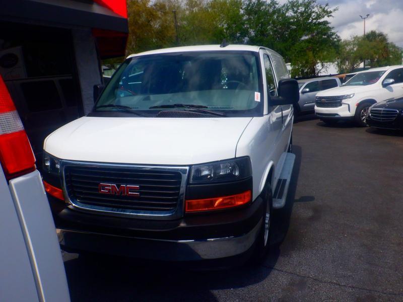 GMC Savana  2024
