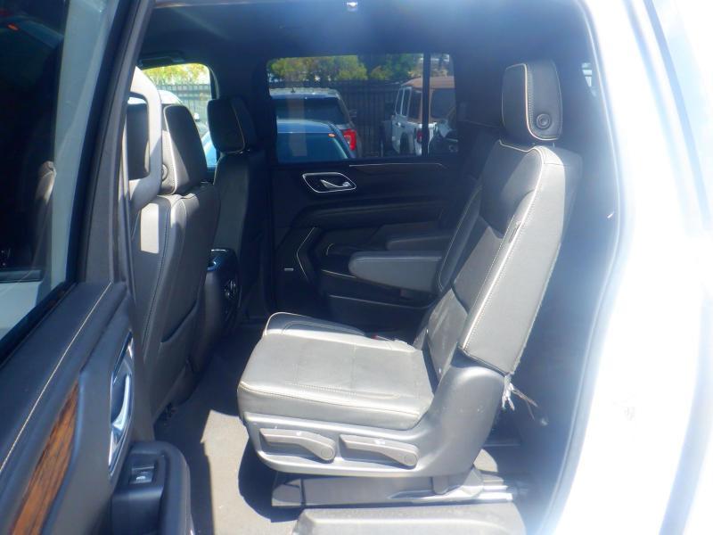 Chevrolet Suburban  2023