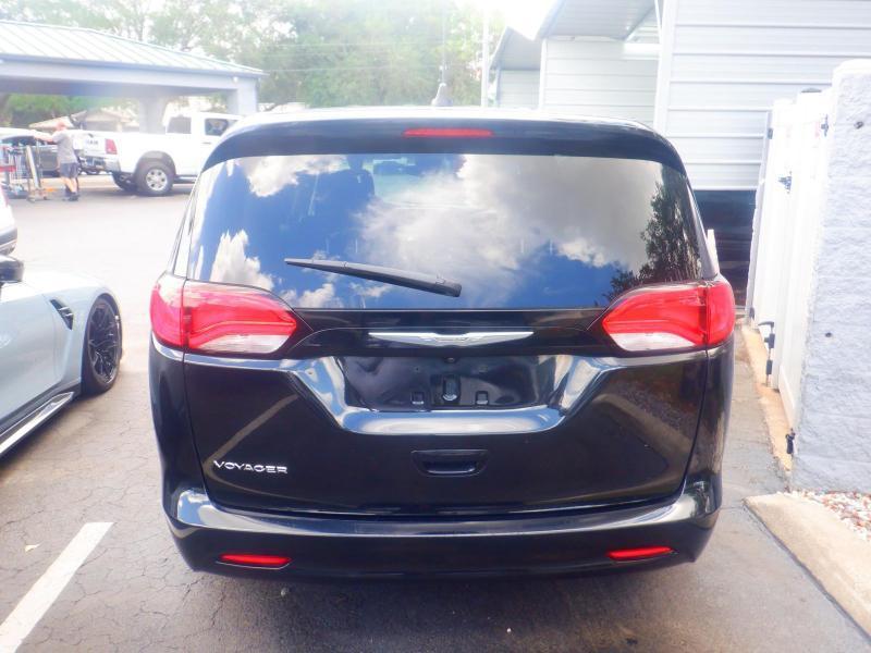 Chrysler Voyager LX 2023