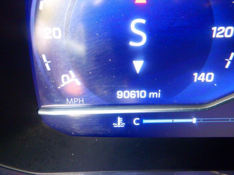 Chevrolet Suburban  2023