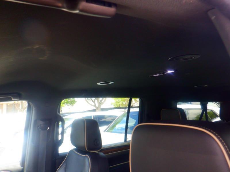 Chevrolet Suburban  2023