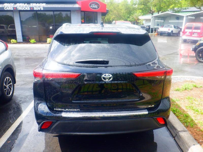 Toyota Highlander XLE 2023