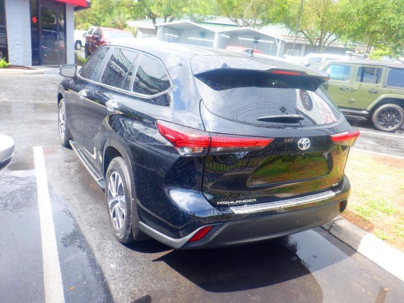 Toyota Highlander XLE 2023