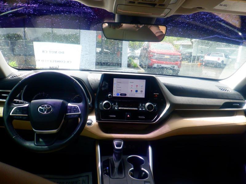 Toyota Highlander XLE 2023