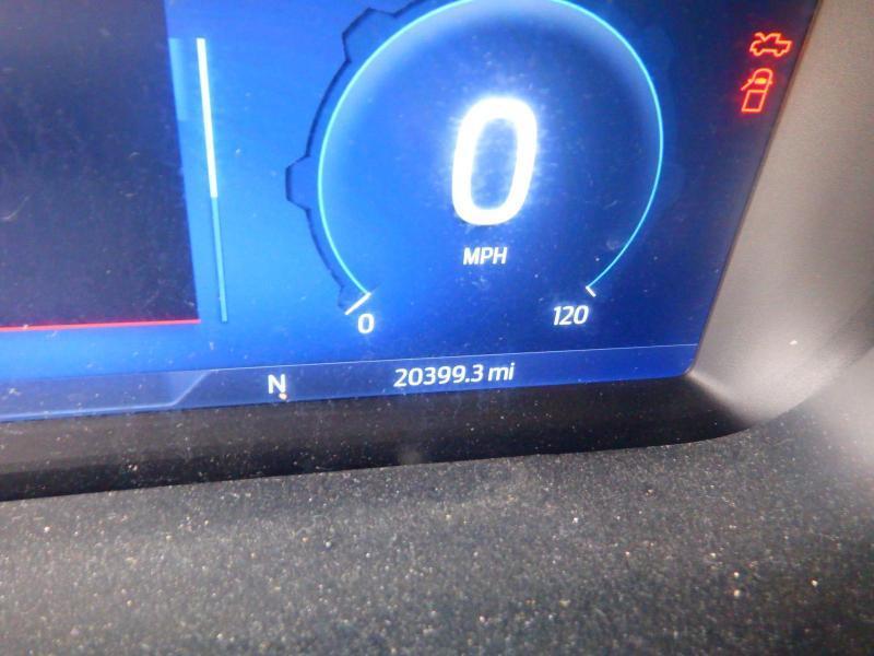 Ford F-150 Lightning  2025