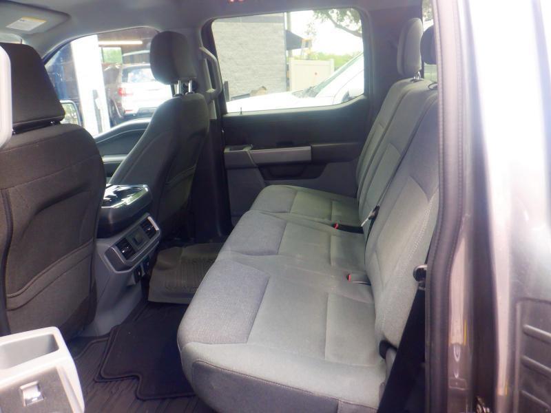 Ford F-150 Lightning  2025