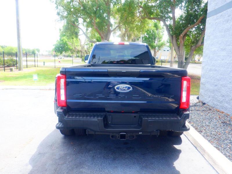Ford F-350 SD  2023