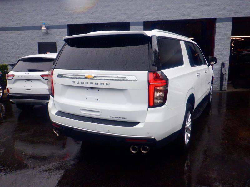 Chevrolet Suburban  2023