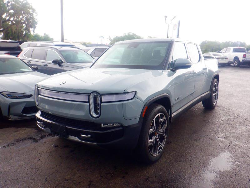 Rivian R1T  2024