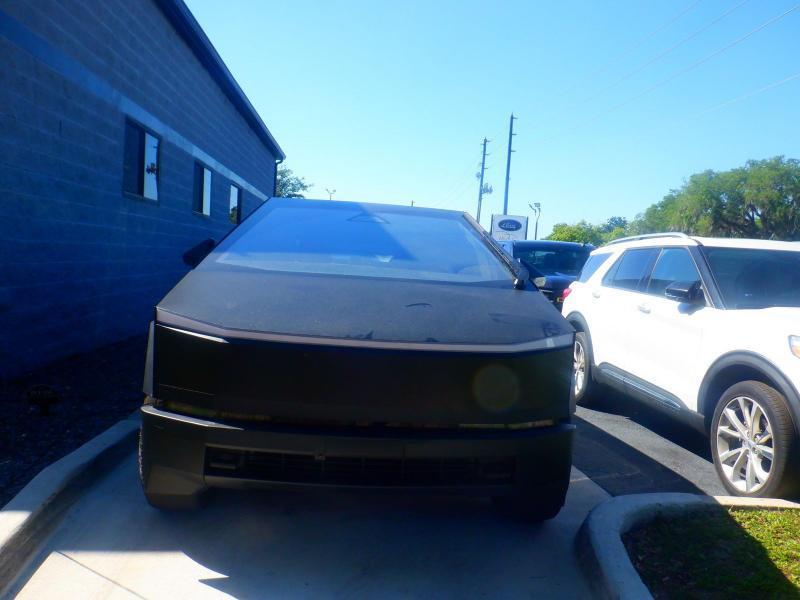 Tesla Cybertruck  2024