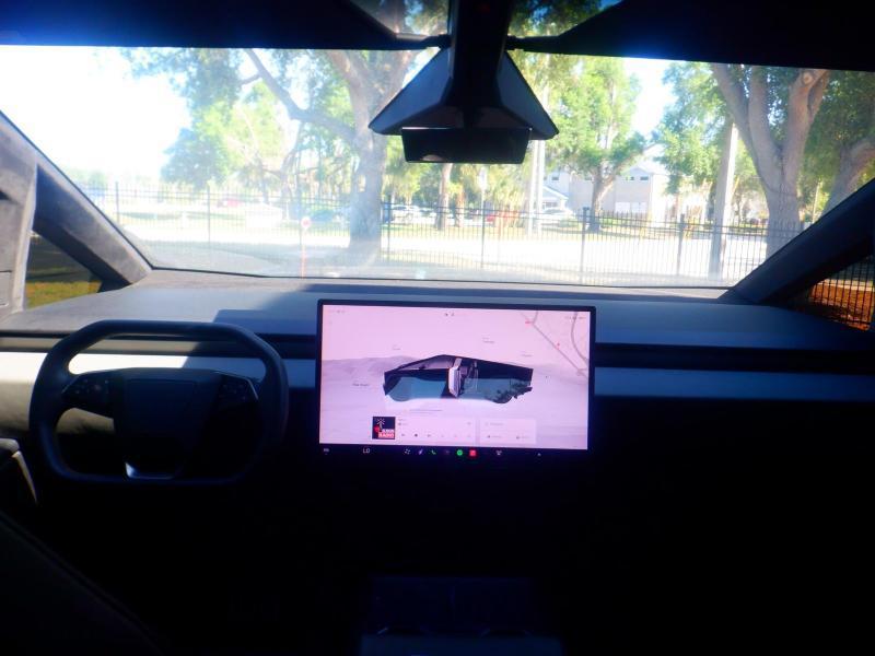 Tesla Cybertruck  2024