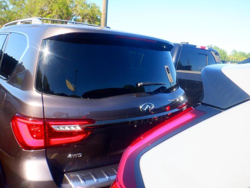 Infiniti QX80 PREMIUM SELECT 2023