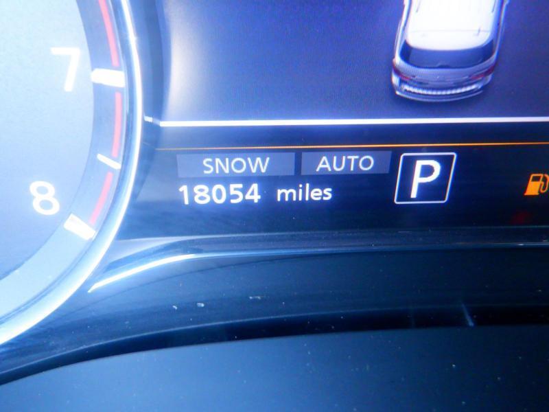 Infiniti QX80 PREMIUM SELECT 2023