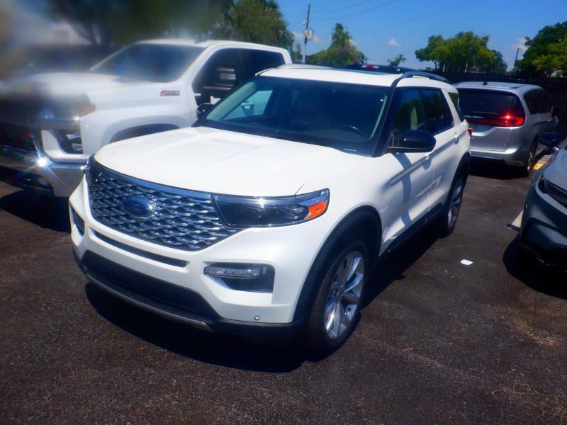 Ford Explorer Platinum 2022