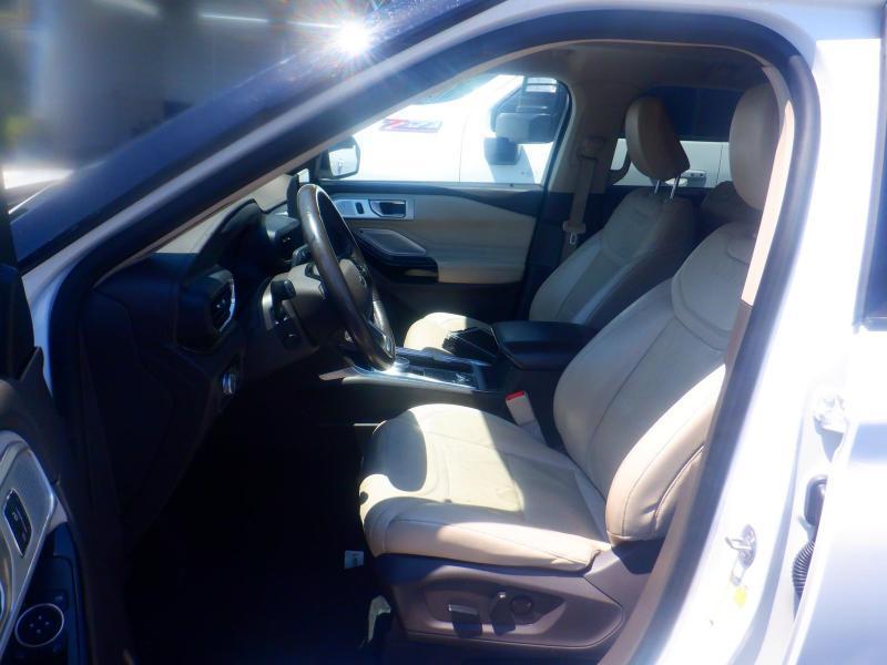 Ford Explorer Platinum 2022