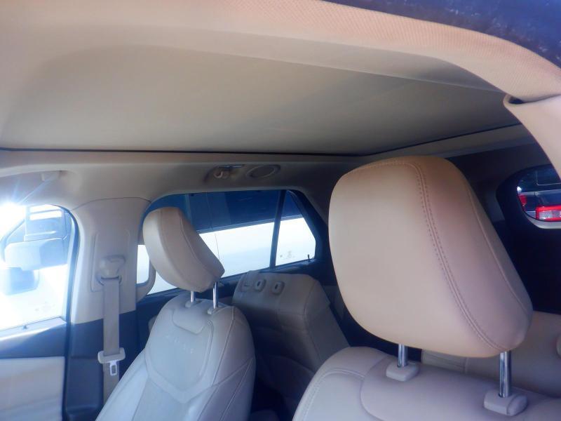 Ford Explorer Platinum 2022