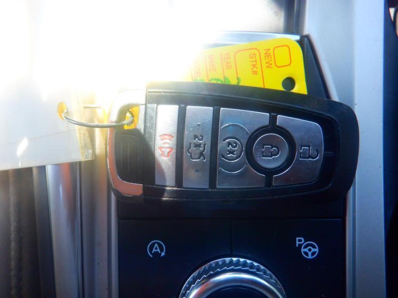 Ford Explorer Platinum 2022