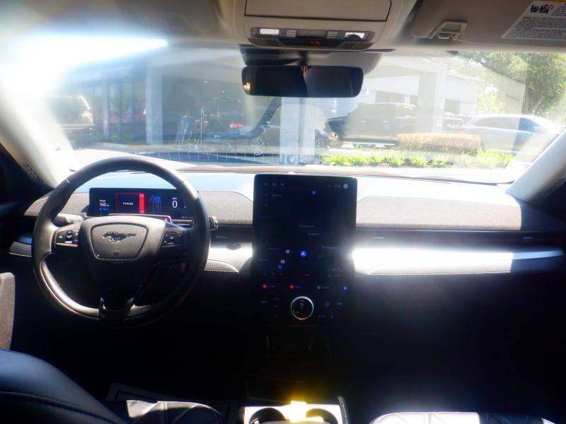 Ford Mustang Mach-E Select 2023