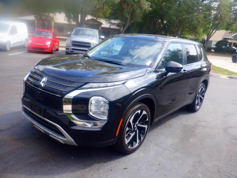 Mitsubishi Outlander  2022