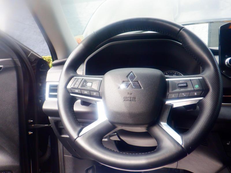 Mitsubishi Outlander  2022