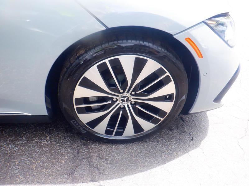 Mercedes-Benz EQE  2024